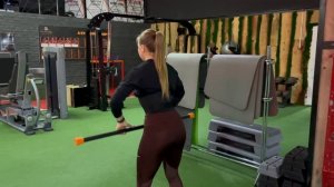 Тренировка на всё тело с бодибаром