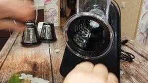 Kitfort KT-1384, борьба с морковкой. Обзор электрической терки.