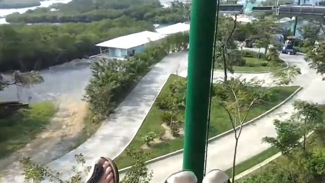 не ту страну назвали Гондурасом)))--Я и Сашунька в Гонурасе