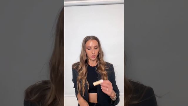 Что модели носят в своих огромных сумках?! Часть 2 смотреть онлайн