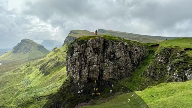 Apple iPhone 15 Pro Max (256 GB) - White Titanium смотреть онлайн