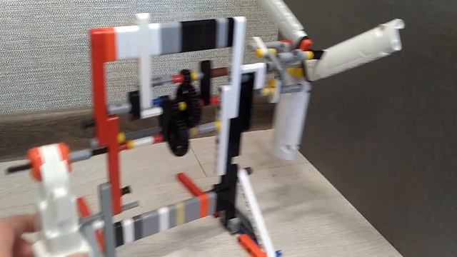 Как сделать вентилятор из LEGO техник / Обзор смотреть онлайн