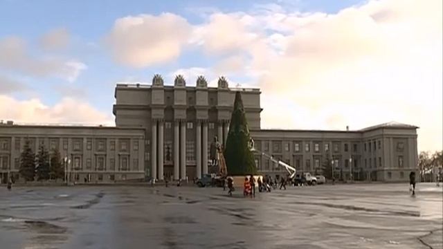 На гирлянде главной елки в Самаре будет больше тысячи лампочек смотреть онлайн