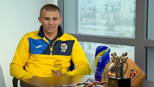 Чемпион мира и Европы по боксу Александр Хижняк. Веб-конференция на XSPORT смотреть онлайн