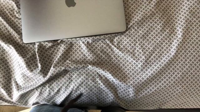 Unboxing My Brand New 2019 Macbook With Touch Bar & Touch ID смотреть онлайн