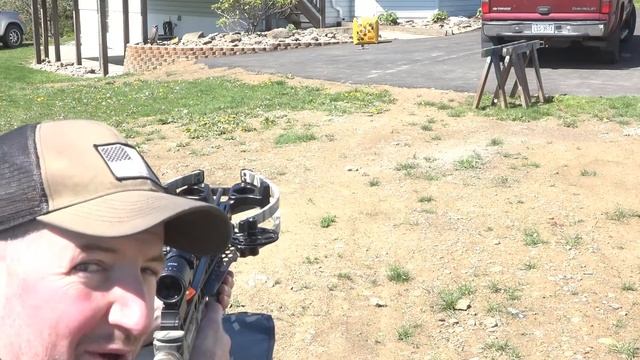 Sighting in the Centerpoint CP400 Crossbow Center Point смотреть онлайн