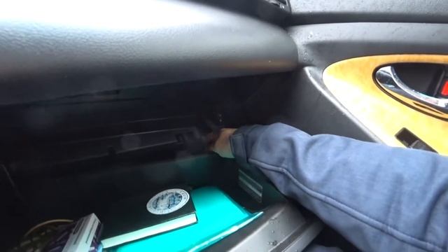 замена салонного фильтра TOYOTA Camry GSV40 / ACV40 смотреть онлайн