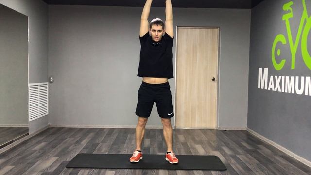 Жим гантелей стоя смотреть онлайн