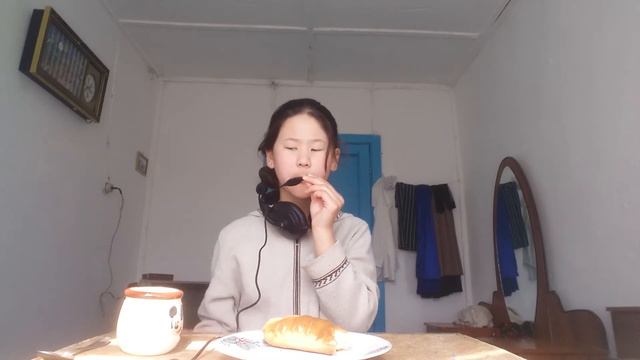 Асмр чикен и сладкиии булочка😚😏 смотреть онлайн