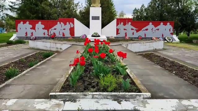 В Терновской Дня Победы ждут Родина-Мать, буденовец и солдат смотреть онлайн