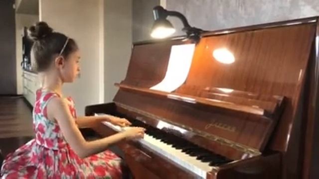 Л.Качурбина "Мишка с куклой" смотреть онлайн