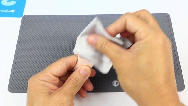 Установка защитной пленки MOCOLL на дисплей Apple Watch