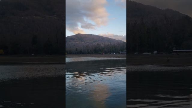 Хорошая погода на озера Кабургуа. Чили смотреть онлайн
