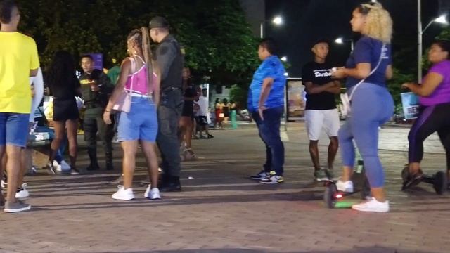 Avoid This Wild Street After Midnight ! Cartagena Colombia смотреть онлайн