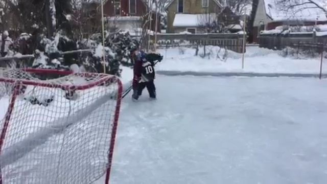 Backyard Rink Hockey Game Pt 1 смотреть онлайн