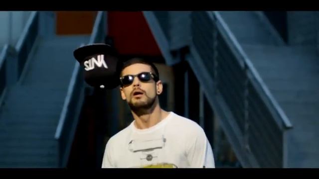 Fabri Fibra Tranne Te official video смотреть онлайн