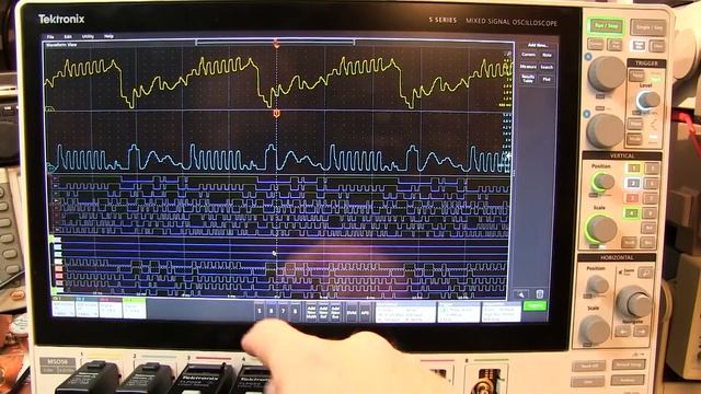 Tektronix Series 5 Mixed Signal Oscilloscope XY Spin смотреть онлайн