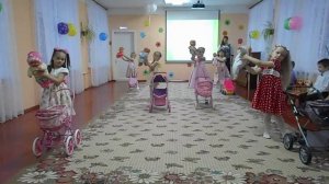 Танец с колясками