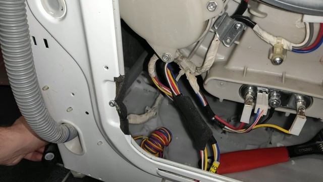 ЗАМЕНА АМОРТИЗАТОРОВ НА СТИРАЛЬНОЙ МАШИНЕ LG смотреть онлайн