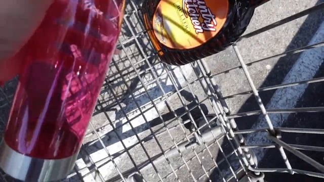 Делаю покупки к школе/Купила вещи/Магазин Party City, где я купила огромные воздушные шары/Пью смуз смотреть онлайн