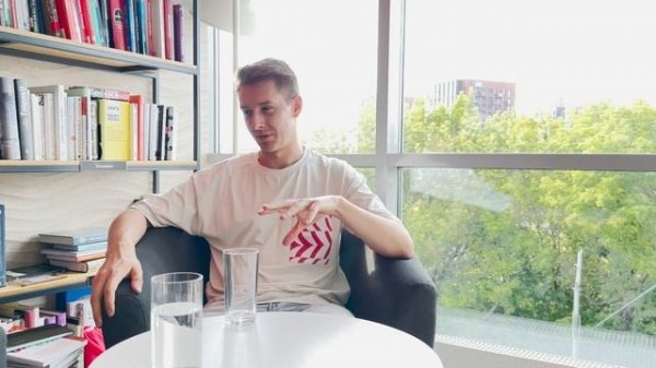 Ламповый выпуск с Иваном Максимовым из Яндекс Лавки и Александром Миленькиным из Dodo Brands