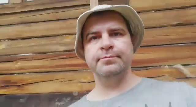 Ремонтирую баню! Смонтировал полы.