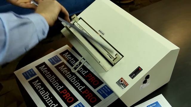 Твердый переплет Металбинд (Metalbind) на OPUS MB300 el-office с автоматическим обжимом канала смотреть онлайн