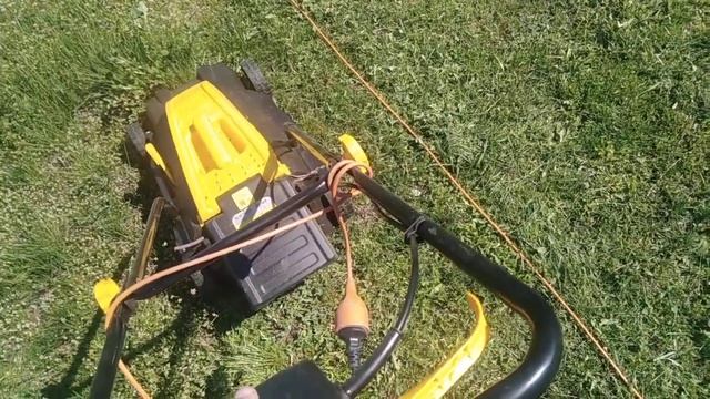 2.05.2022. Газонокосилка , электро или бензо?. ¿Qué es mejor cortacésped, eléctrico o de gasolina? смотреть онлайн