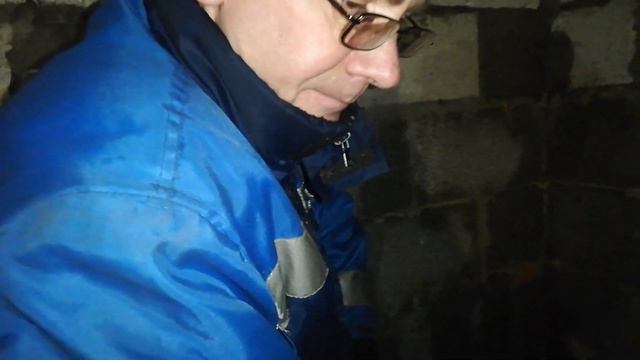 Крещенская ночь и наше хозяйство, бычок уже пьёт молоко из ведра. смотреть онлайн