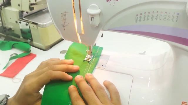 Máquina Doméstica Siruba HSM 2722