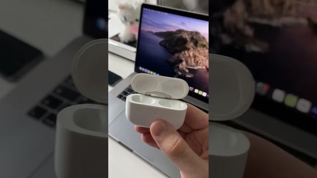Превращаем AirPods в колонку! #iphone #airpods #аирподс #фишкиайфона смотреть онлайн