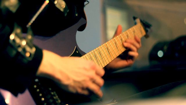 Evanescence - Bring me to Life Instrumental Guitar cover by Robert Uludag/Commander Fordo смотреть онлайн