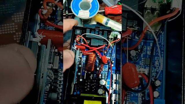 Де обдув інвертора Foval 2200W ? Як це виправити ?