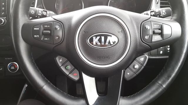 EY16SVC - 2016 Kia Carens Carens 1.7L 19,900 смотреть онлайн