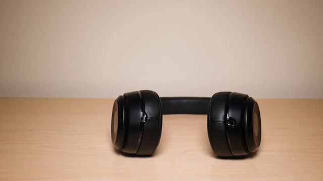 Why Im Ditching My Beats Solo3 for THIS! | Featured Tech (2021) смотреть онлайн