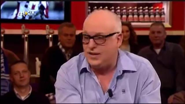 Voetbal International 'Korbach zou zeggen dat Misidjan op de brommer was' смотреть онлайн