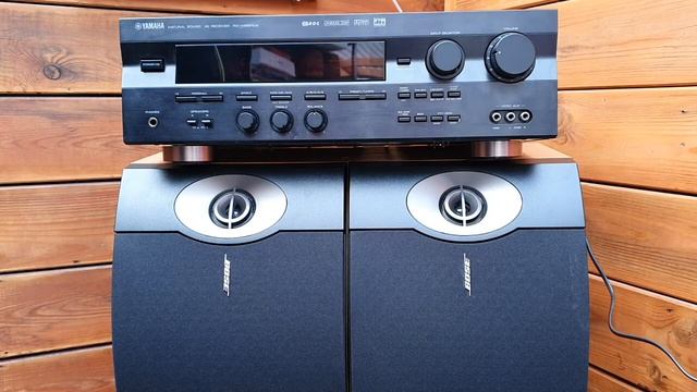 Yamaha RX-V496RDS Natural Sound AV Receiver Amplifier played on Bose 301V Speakers смотреть онлайн