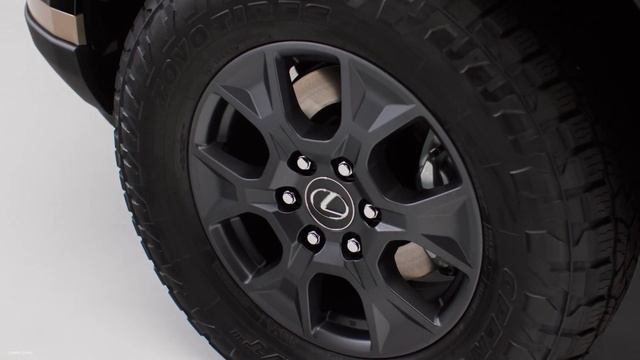 Return of the Toyota Land Cruiser, Lexus GX550 Debut, and our UBCO Review смотреть онлайн