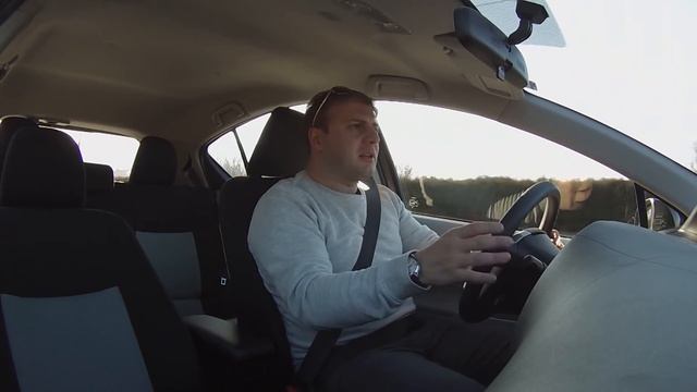 TOYOTA prius C смотреть онлайн