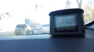 Бортовой компьютер через OBD2 разъем.