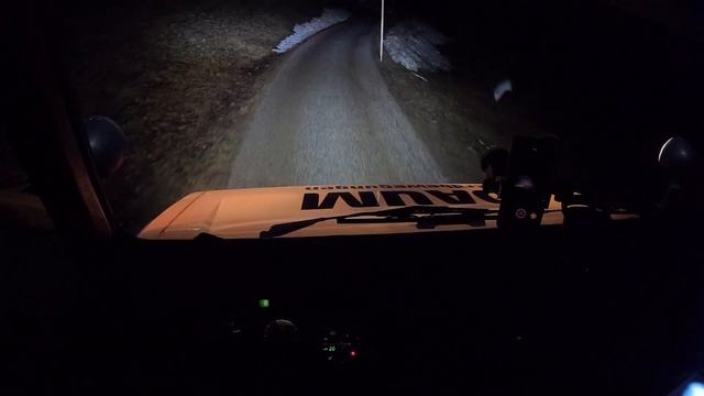 ❄️Winter service | Unimog U1400 Power at Night❄️Salt Spreader | #asmr #winter #sound смотреть онлайн