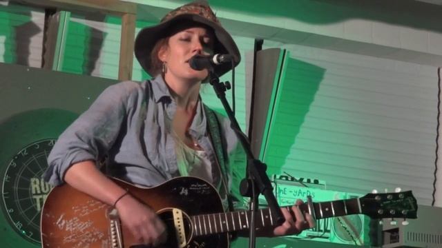 Kathleen Edwards - Sure As Shit - Live Rough Trade East London 2011 смотреть онлайн