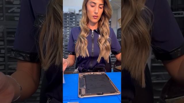 I Pad Display Damage ???? #ipad #iphone #apple смотреть онлайн