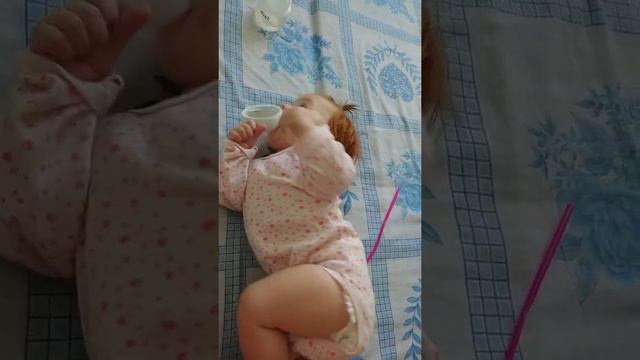 Милаша 🤗 пытается ползать в 5 месяцев 😍 смотреть онлайн