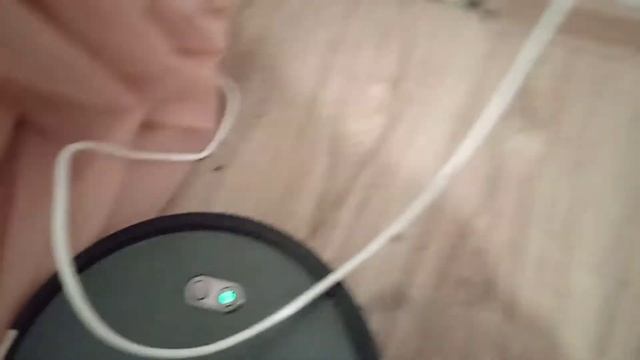 Умный робот-пылесос REDMOND RV-R650S WiFi. Ремонт Робот пылесос Redmond. смотреть онлайн