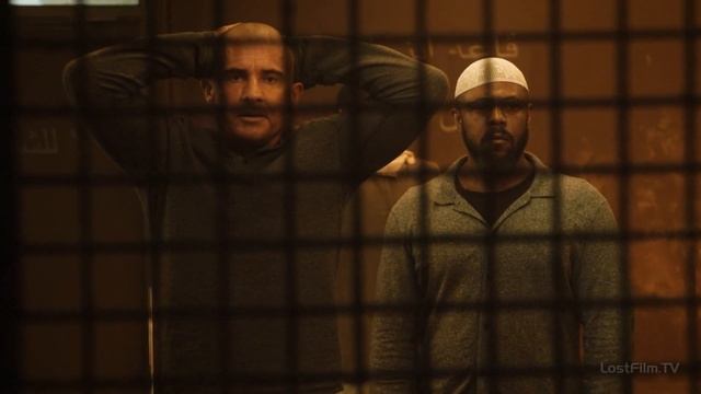 Побег 5 сезон (Линкольн находит Майкла в Йеменской тюрьме) смотреть онлайн