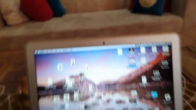 APPLE MACBOOK AIR 2017 : LONG TERM REVIEW , IS IT STILL WORTH BUYING IN 2019? смотреть онлайн