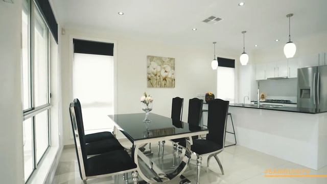 18 Pipistrelle Avenue, Elizabeth Hills | Sam Ruisi смотреть онлайн
