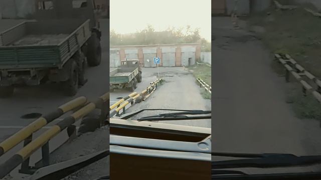 Камазист на эстакаде смотреть онлайн
