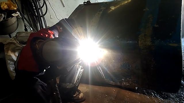 Сварка топливного бака из алюминия. смотреть онлайн
